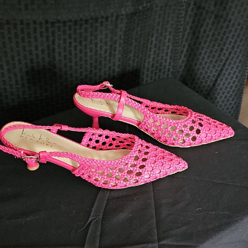 Nicole Miller New York Pink Leather Sling Back
